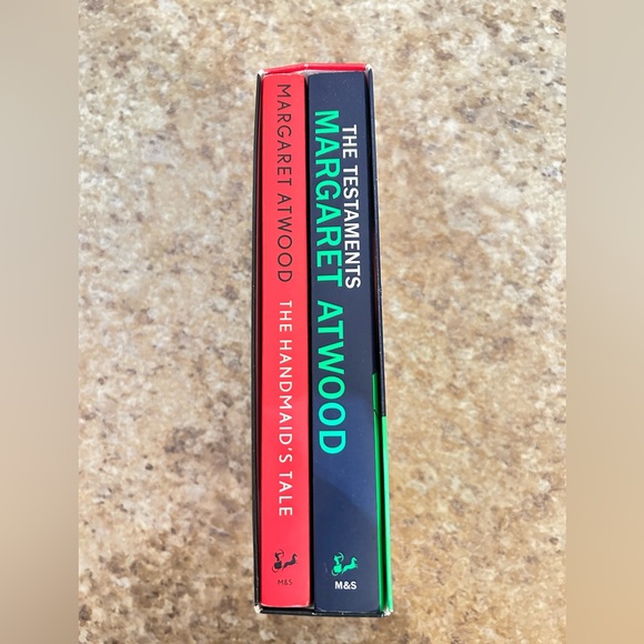 Handmaids Tale box set by Margaret Atwood - Picture 1 of 3